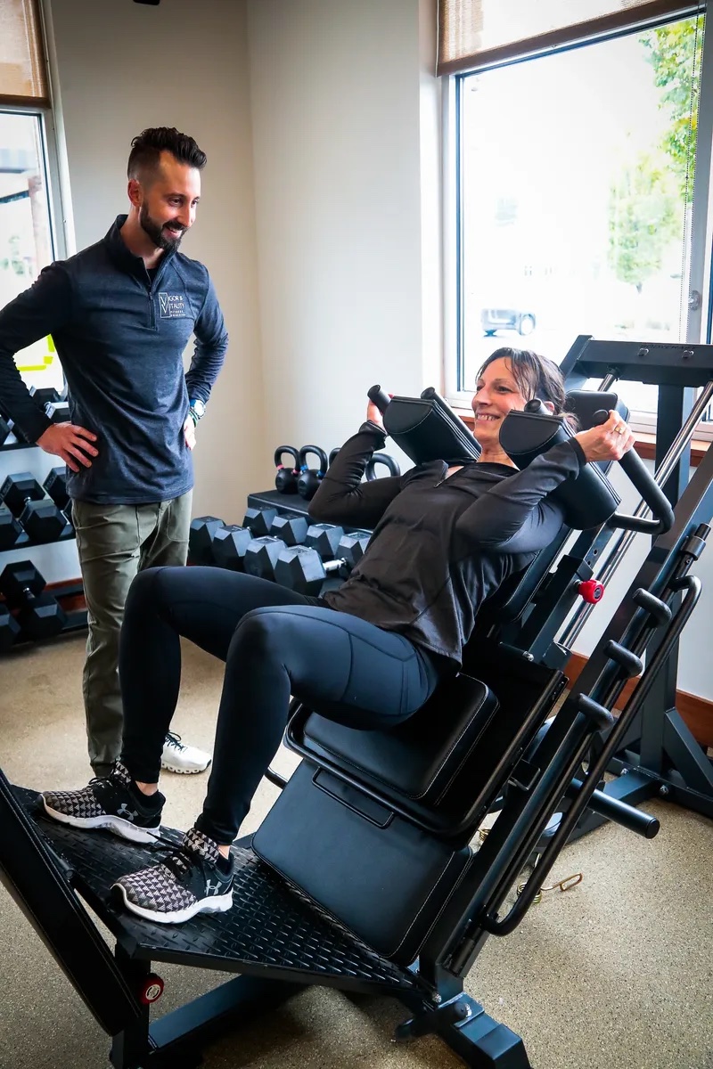 Calvin de Zitter of Vigor & Vitality Fitness Coaching training a client